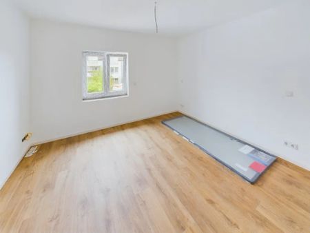 Exklusive Dachgeschosswohnung mit 3 Zimmern – Erstbezug nach Sanierung und Garten - Photo 4