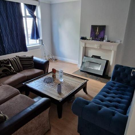 3 bedroom semi-detached house to rent - Photo 1