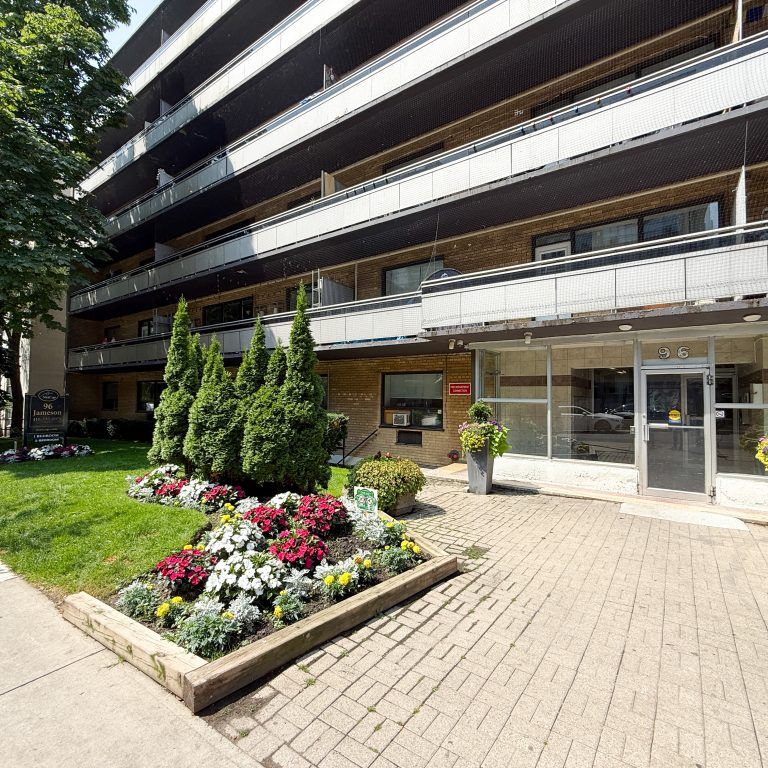Baintree Apartments - Photo 1