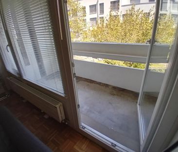 Appartement de 3 pièces au 2ème étage avec balcon. - Photo 1