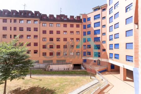 Oviedo - Photo 2