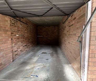 Quite location close to all amenities - Photo 1