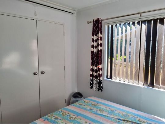 Charming 3BR Home in Papatoetoe - Photo 1