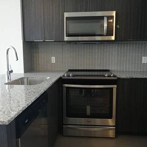 South Etobicoke Condo Rental - Photo 2