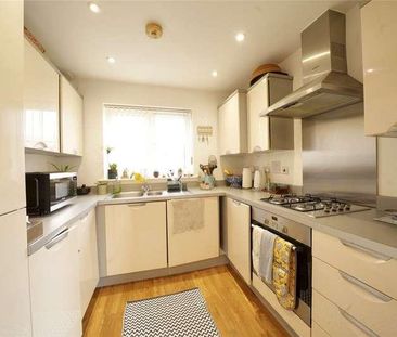 Mistletoe Close, Red Lodge, Bury St. Edmunds, Suffolk, IP28 - Photo 5