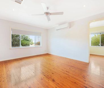 3 bedroom Family Home - Photo 3