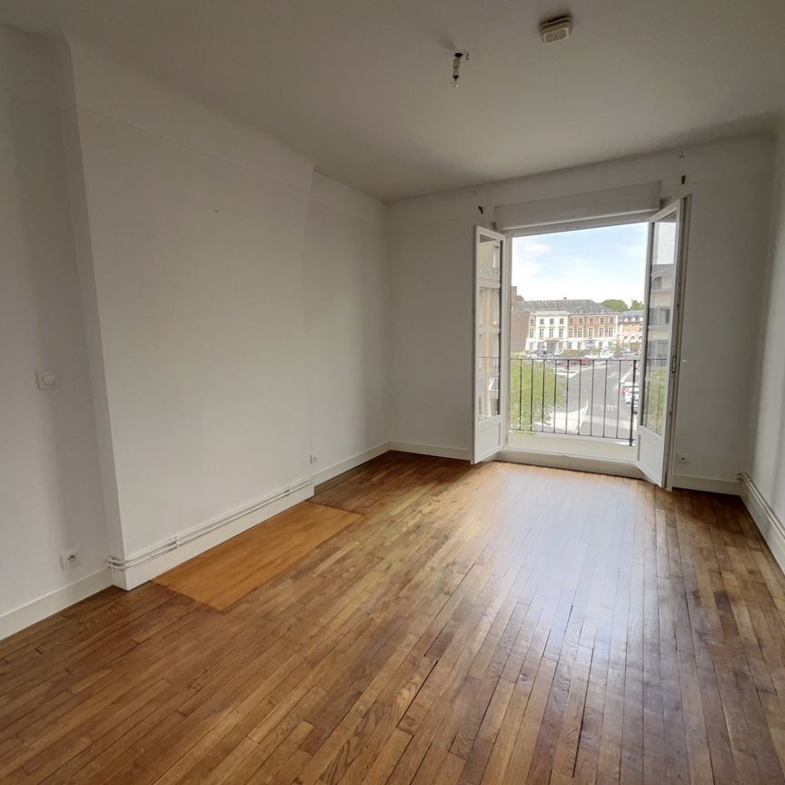 Location Appartement 3 pièces 82m² ABBEVILLE 80100 - Photo 1
