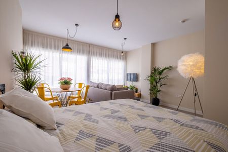 Calle Don Juan de Austria - Photo 2