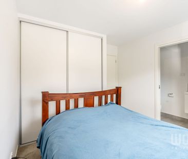 Well-Presented Unit Located In Sought After Location! - Photo 3