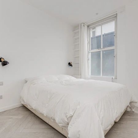 2 bedroom flat in Fulham - Photo 4