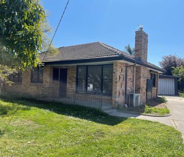 Property on Hold - Beautifully Renovated 3-Bedroom Home in a Quiet ... - Photo 4