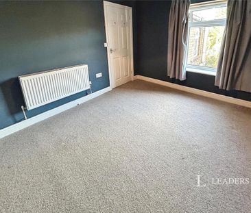 2 bedroom semi-detached house to rent - Photo 5