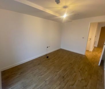 Saxton Lane, Leeds - Photo 3