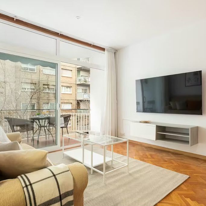 Carrer de Ca l'Alegre de Dalt, Barcelona, Catalonia 08024 - Foto 1