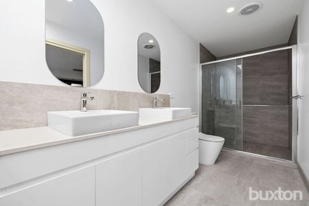 Sought-After Family Home - Photo 4