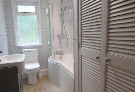 2 bedroom detached bungalow to rent - Photo 5
