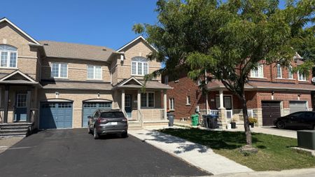 For Lease - 98 Sleightholme Crescent, Brampton, Ontario - Photo 2