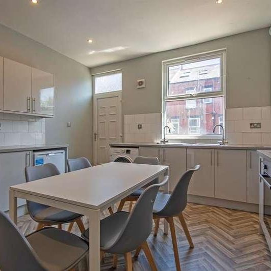 Langdale Terrace, Leeds, LS6 - Photo 1