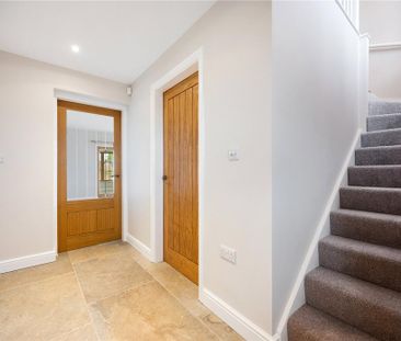 3 bedroom detached house to rent - Photo 4