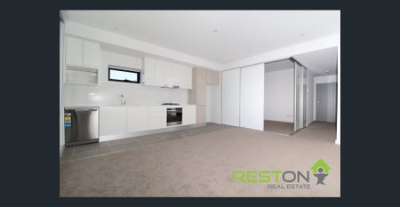 MODERN APARTMENT IN A CONVENIENT LOCATION - Photo 5