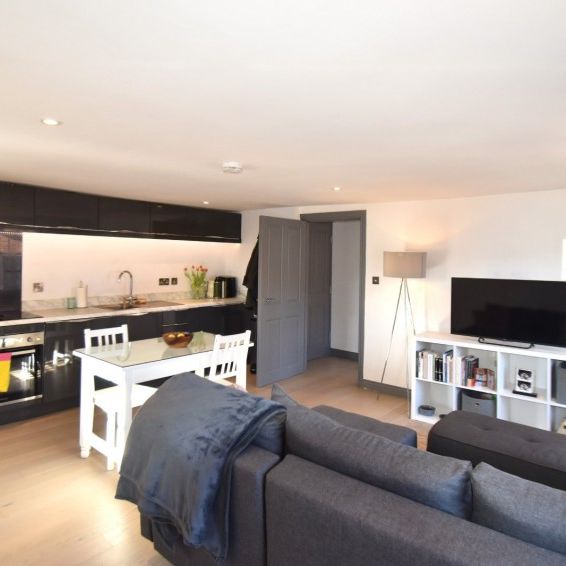 High Street, Chesham, Buckinghamshire,HP5 - Photo 1