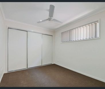 Modern, Low-Maintenance Living with Air Conditioning in Convenient ... - Photo 1