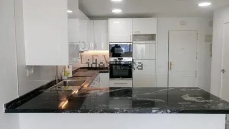 Alquiler de piso en Hacienda Torrequebrada - Photo 3