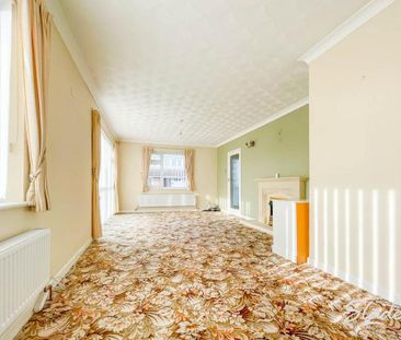 4 bedroom chalet to rent - Photo 3