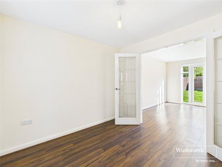 4 bedroom detached house to rent - Photo 4