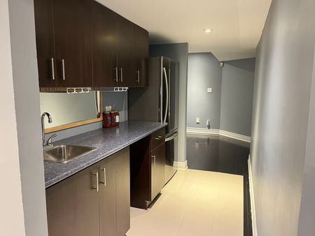 For Lease - 8 Dovetail Drive, Richmond Hill, Ontario - Photo 5