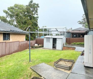 Well Presented 3 Bedroom Family Home Close to All Local Amenities! - Photo 4