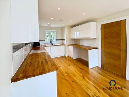 3 bedroom end of terrace house to rent - Photo 1