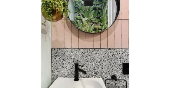 Spectacularly Renovated, Ground-Floor Apartment! - Photo 3