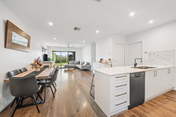 6/4 Lorraway Street, Holt ACT 2615 - Townhouse For Rent | Domain - Photo 1