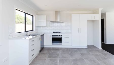 Stunner in Milson - Photo 4