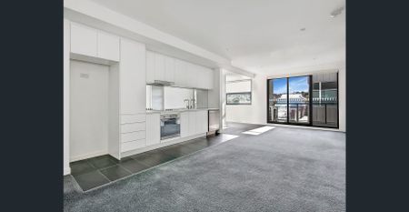 Spacious, low maintenance living - Photo 3