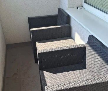 Pronájem panelového bytu po rekonstrukci, 3+1. 63 m - Photo 1