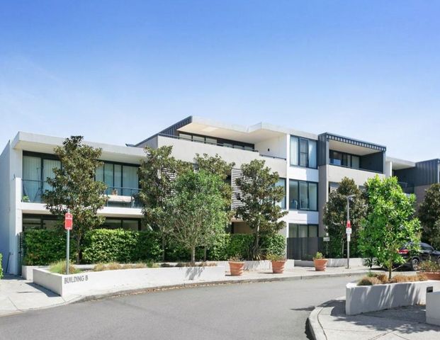 Stunning 2bed 2 bath 1 car space apartment for lease! - Photo 1