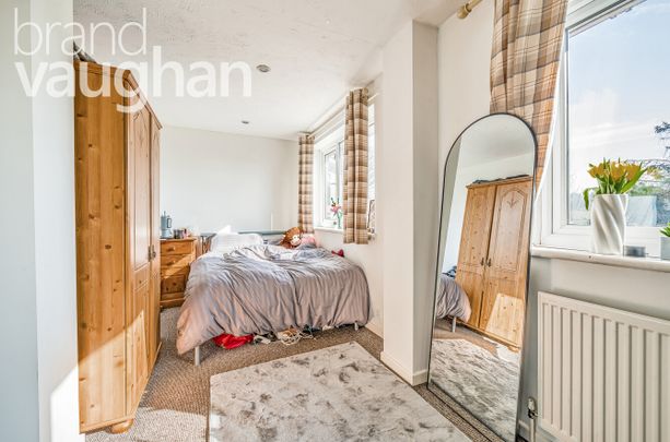 6 bedroom detached house to rent - Photo 1