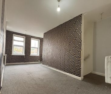 1 Bedroom Flat To Let - HP12 - Photo 2