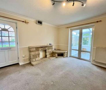 Crib Close, Chard, Somerset, TA20 - Photo 2