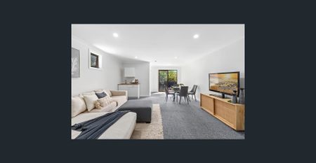 Beautiful family brick home - Photo 4