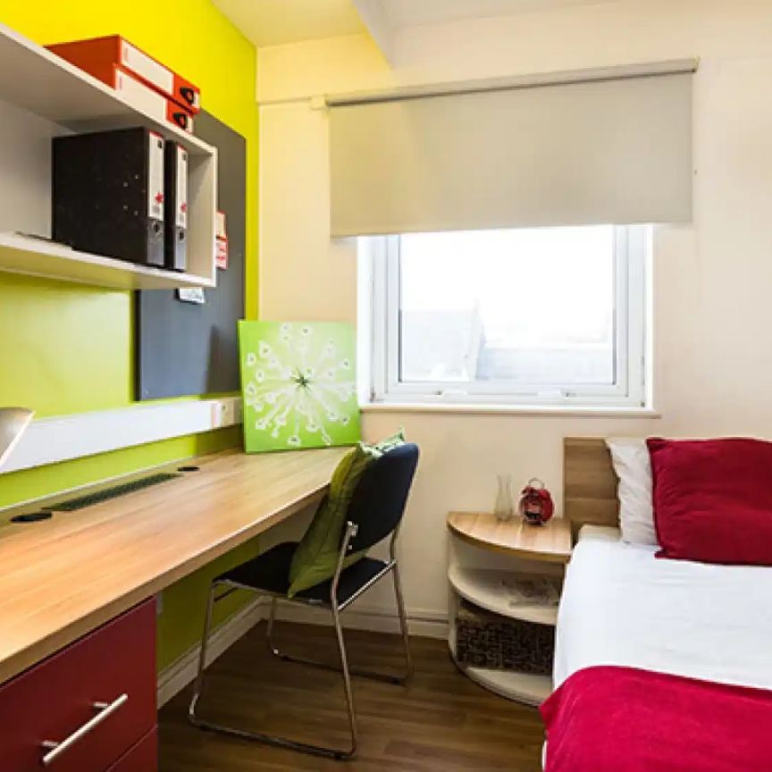 Saver Room - Photo 1