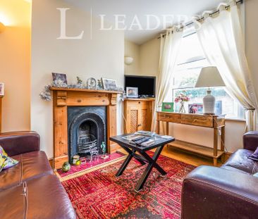 2 bedroom house to rent St. James Place, Cheltenham, GL50 - Photo 1