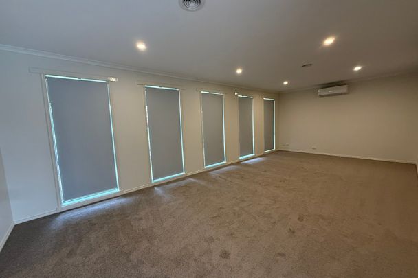 19 Greythorne Court, Narre Warren VIC - Photo 1