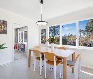 Full brick single level home - Photo 2