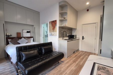 Hereford Road, Notting Hill - Photo 3