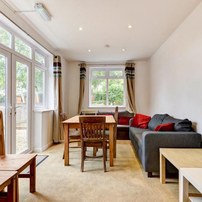 5 bedroom house to rent - Photo 1