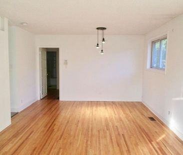 For Lease - 20 Johnson Road, Aurora, Ontario - Photo 2