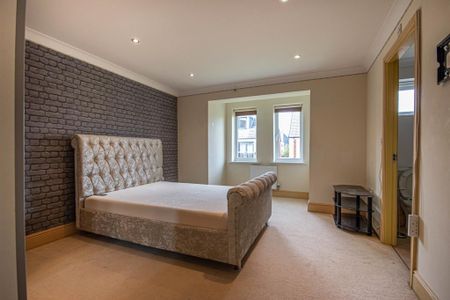 5 bedroom detached house to rent - Photo 5